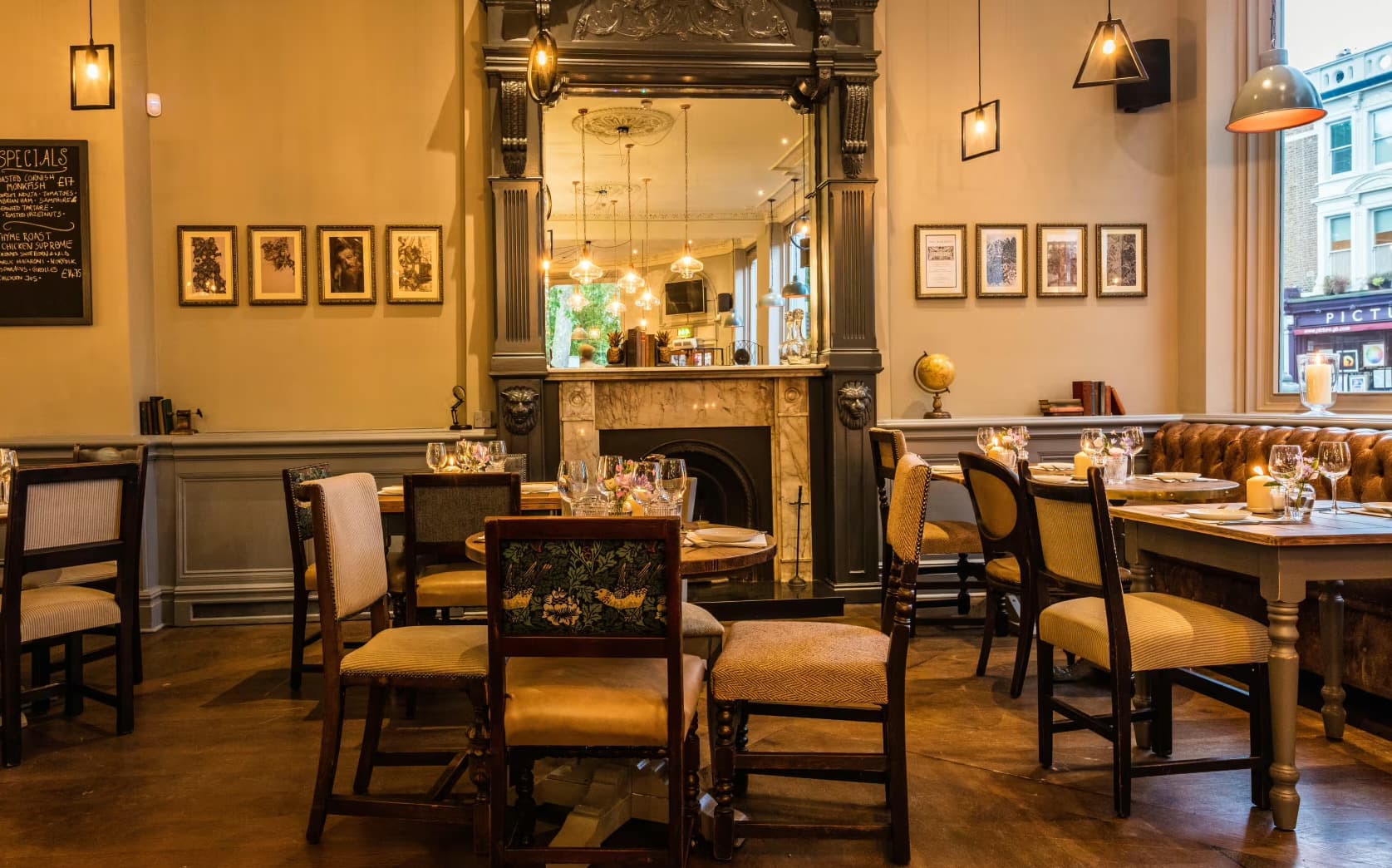 Restaurant, Smiths Cocktail Bar photo #3