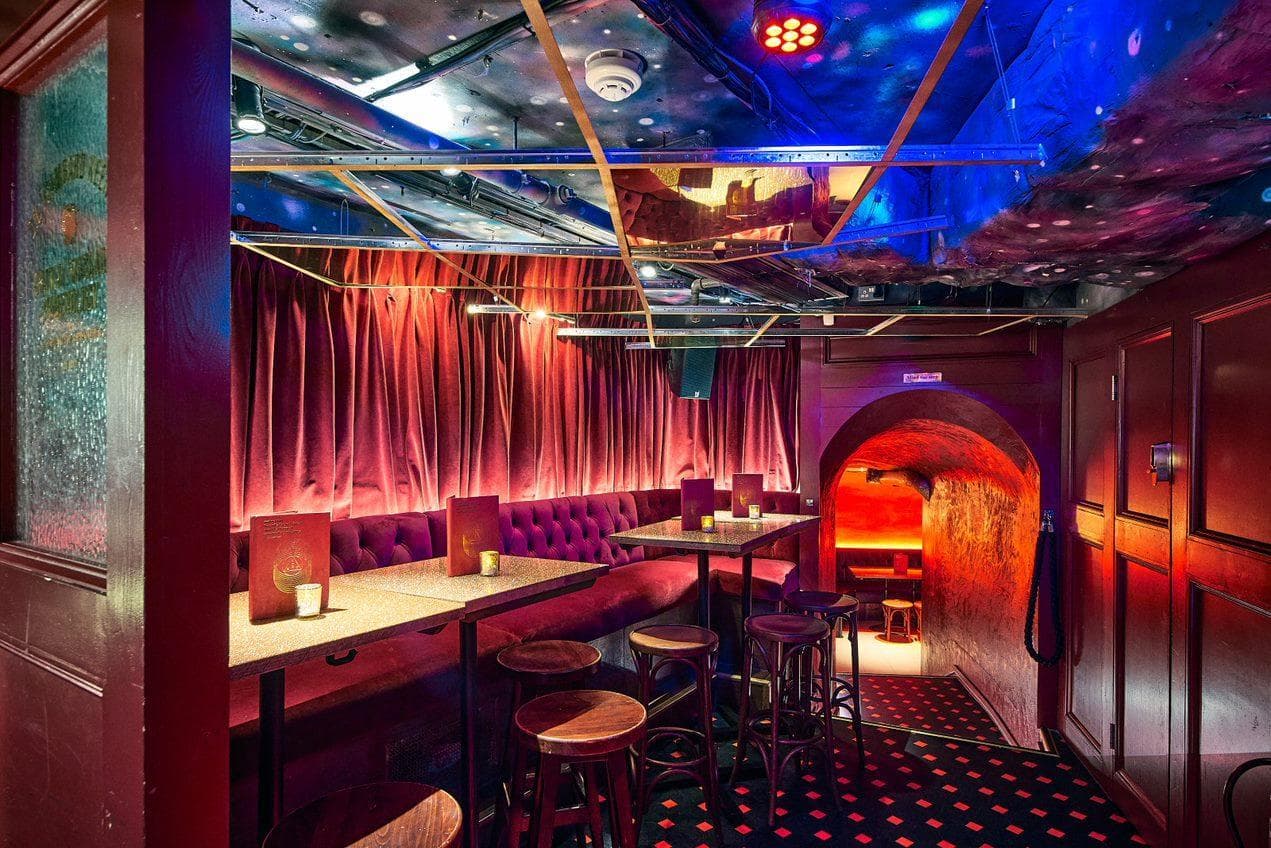 The Escapologist, Full Venue photo #2