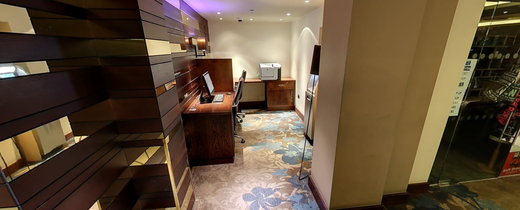 Photo of Hilton London Olympia, Holland