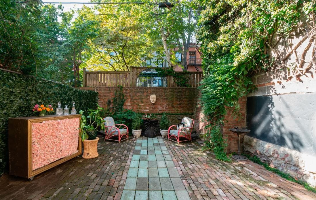 Photo of Wanderlustre, Garden