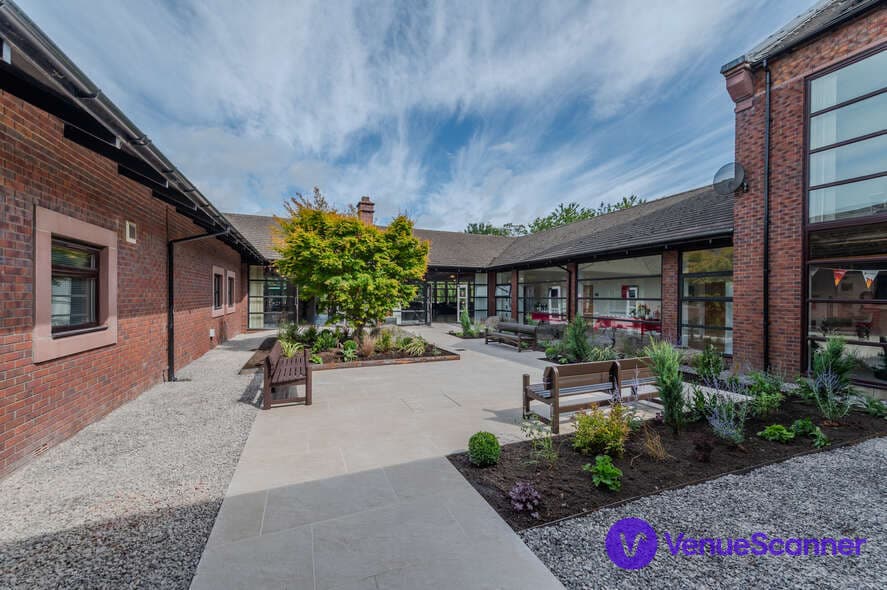 Indoor Swimming Pool, Jubilee House photo #7