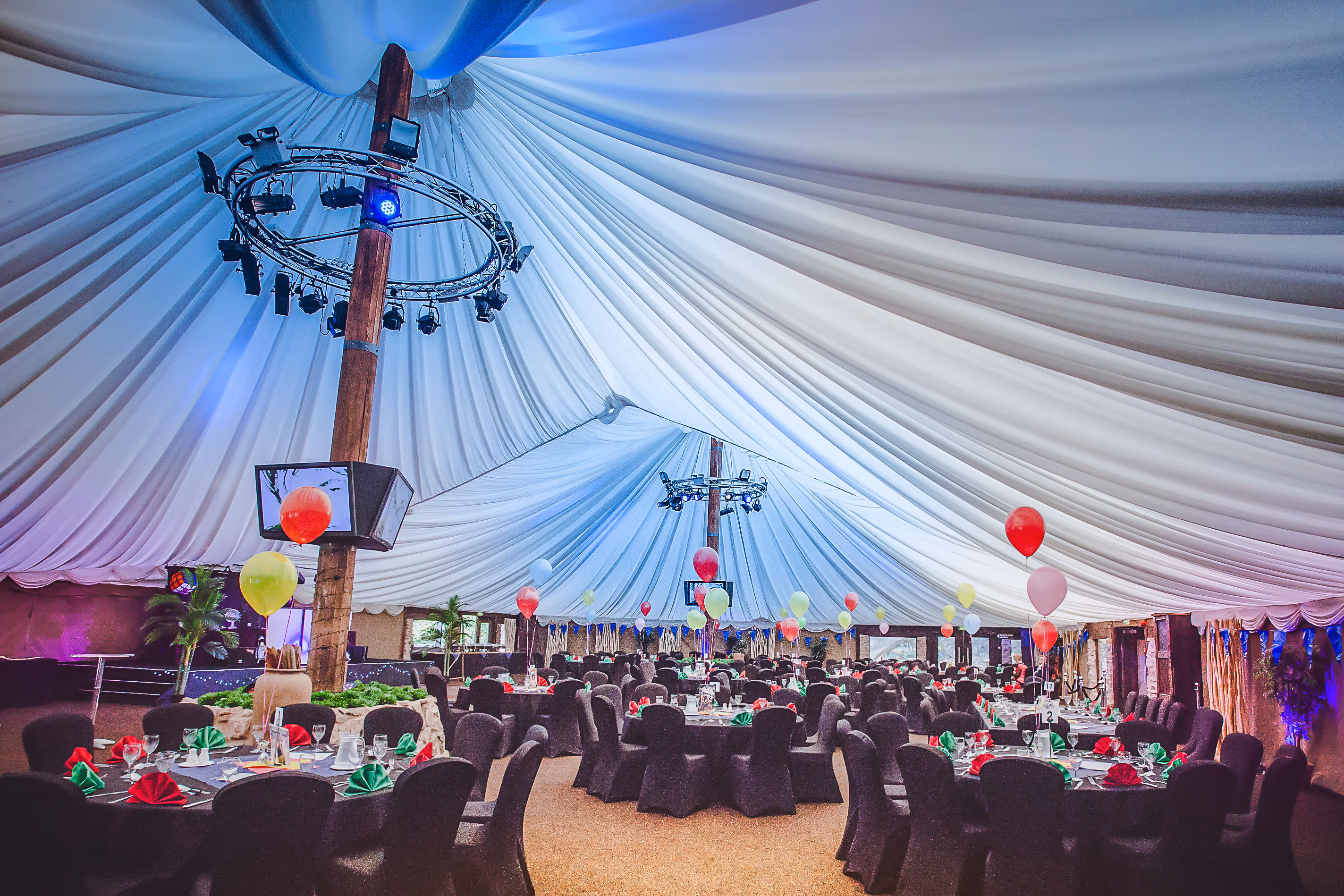 Treetops Pavilion, Safari Venues At West Midlands Safari Park photo #4