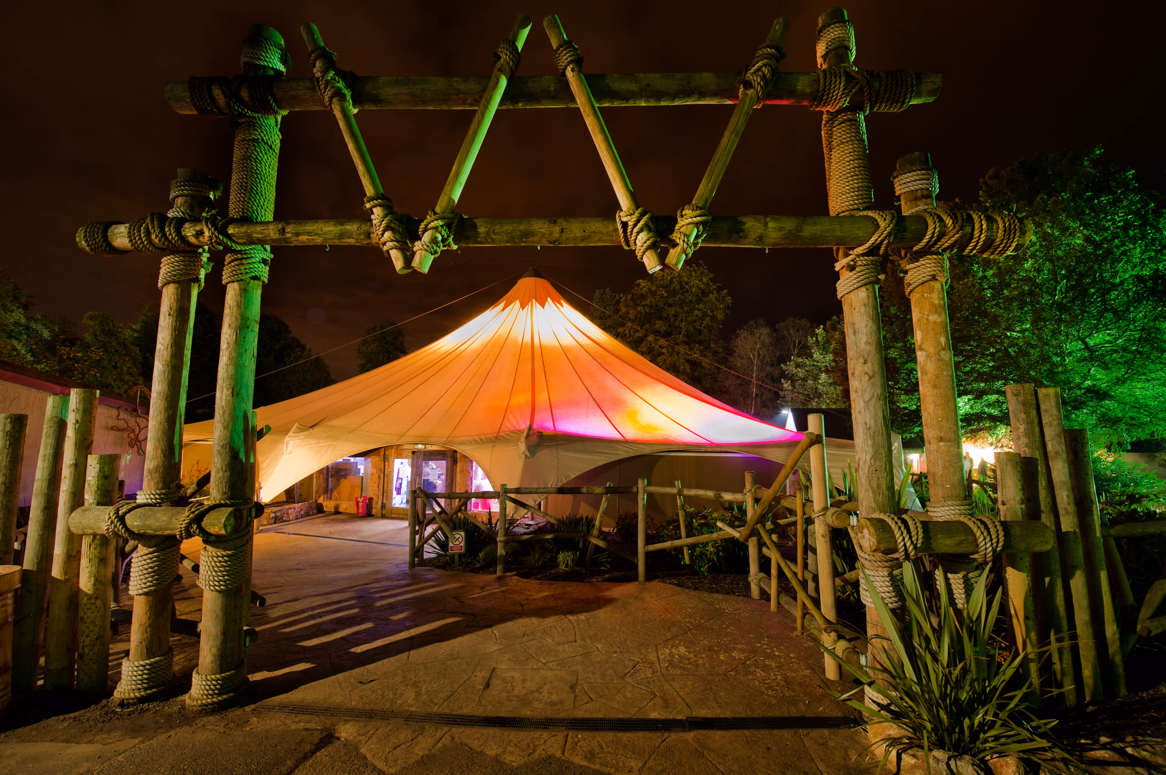 Treetops Pavilion, Safari Venues At West Midlands Safari Park photo #5