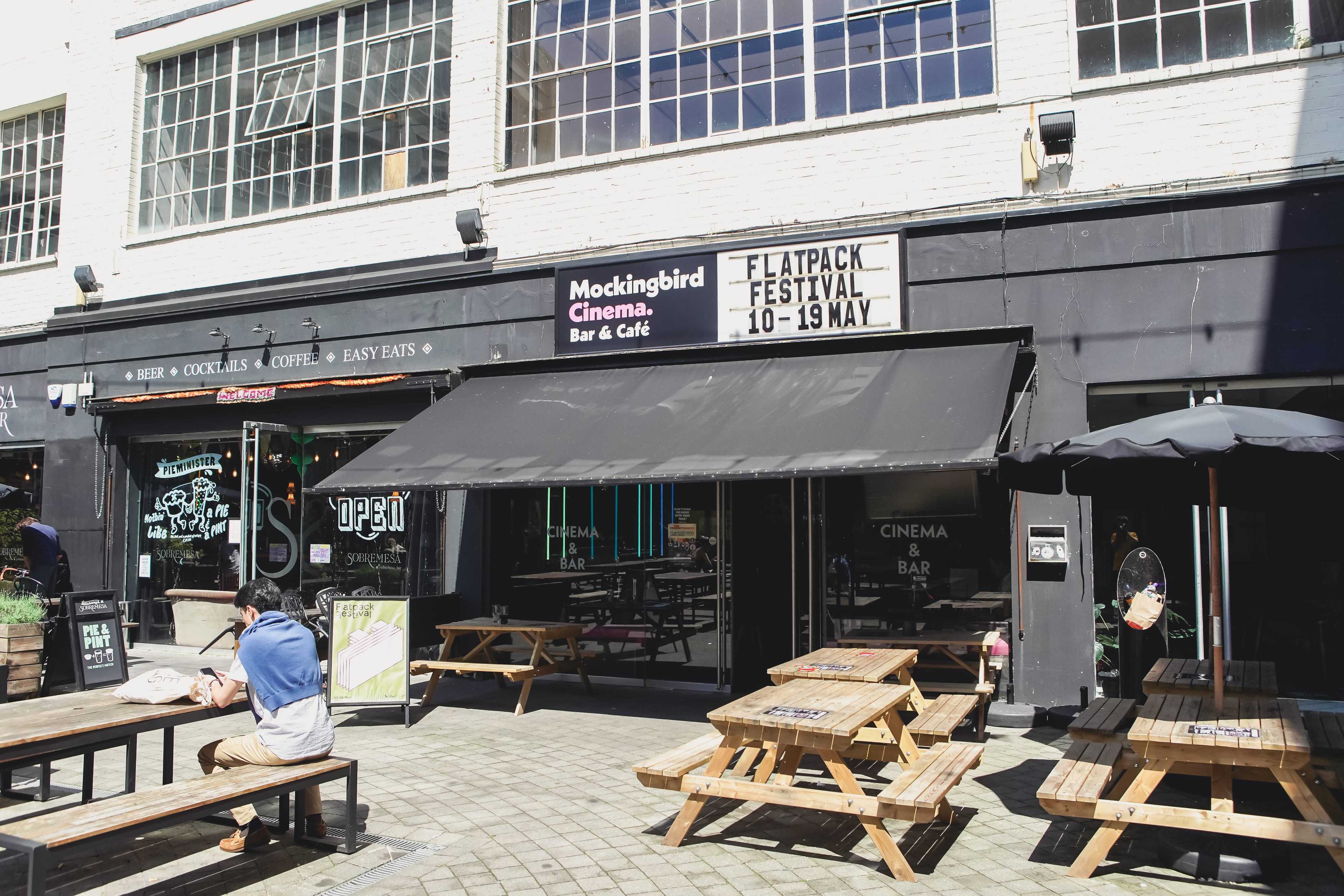 Photo of The Mockingbird Cinema, Bar