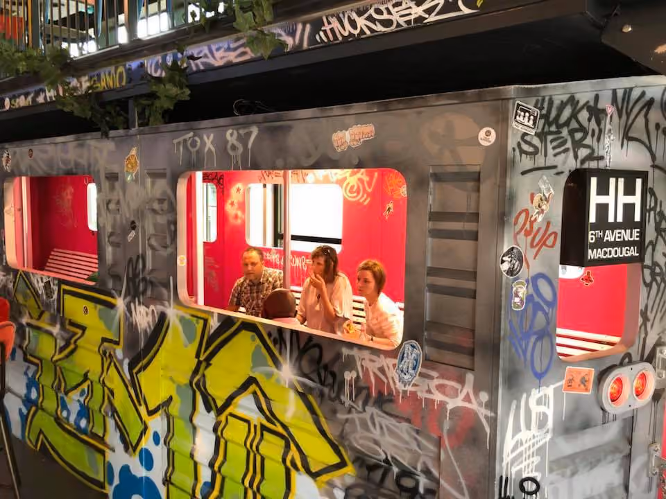 Subway East, Huckster London photo #3