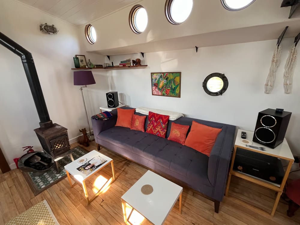 Photo of Unitan Houseboat, Exclusive Hire