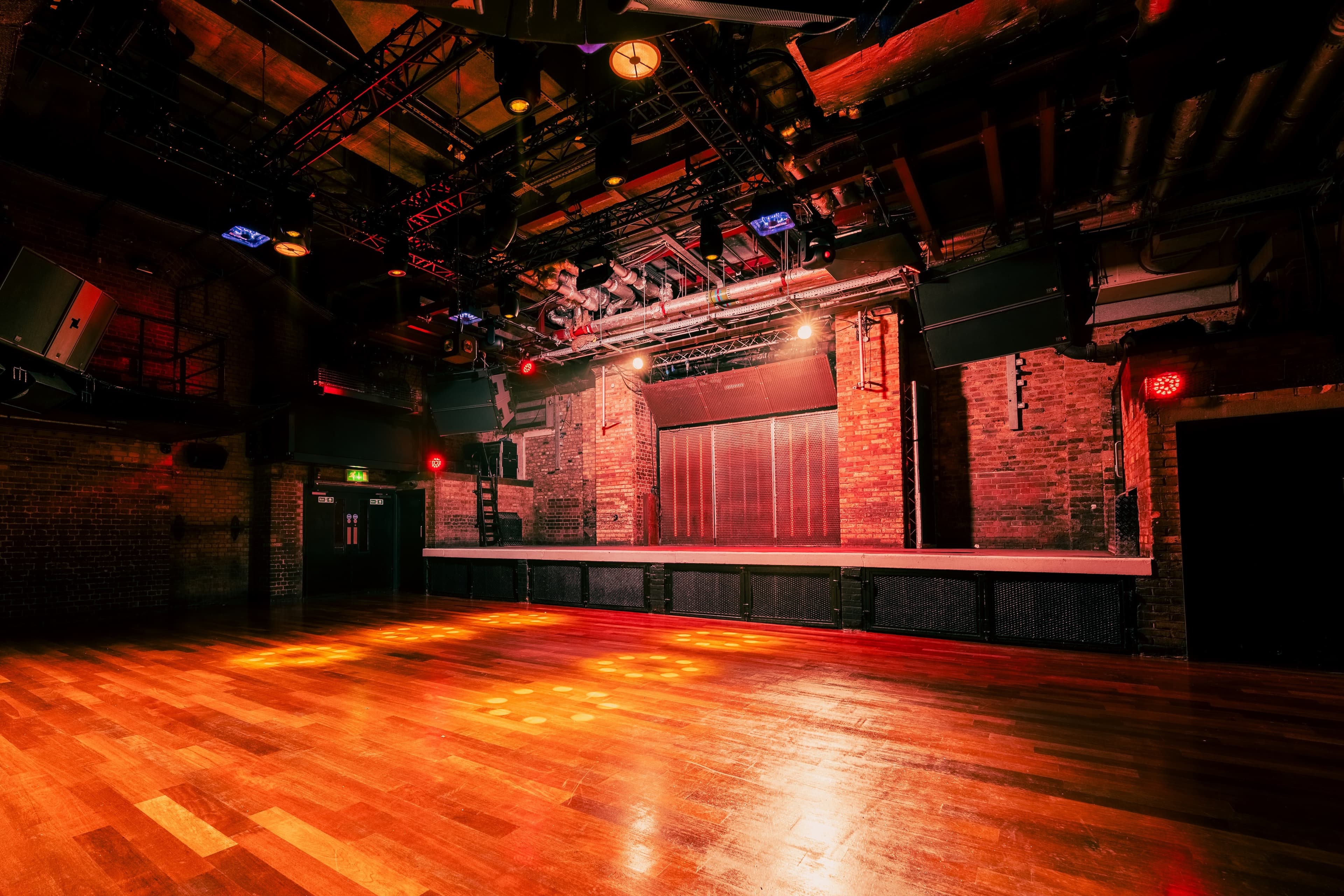 Room 1 + Mezzanine, Fabric photo #3