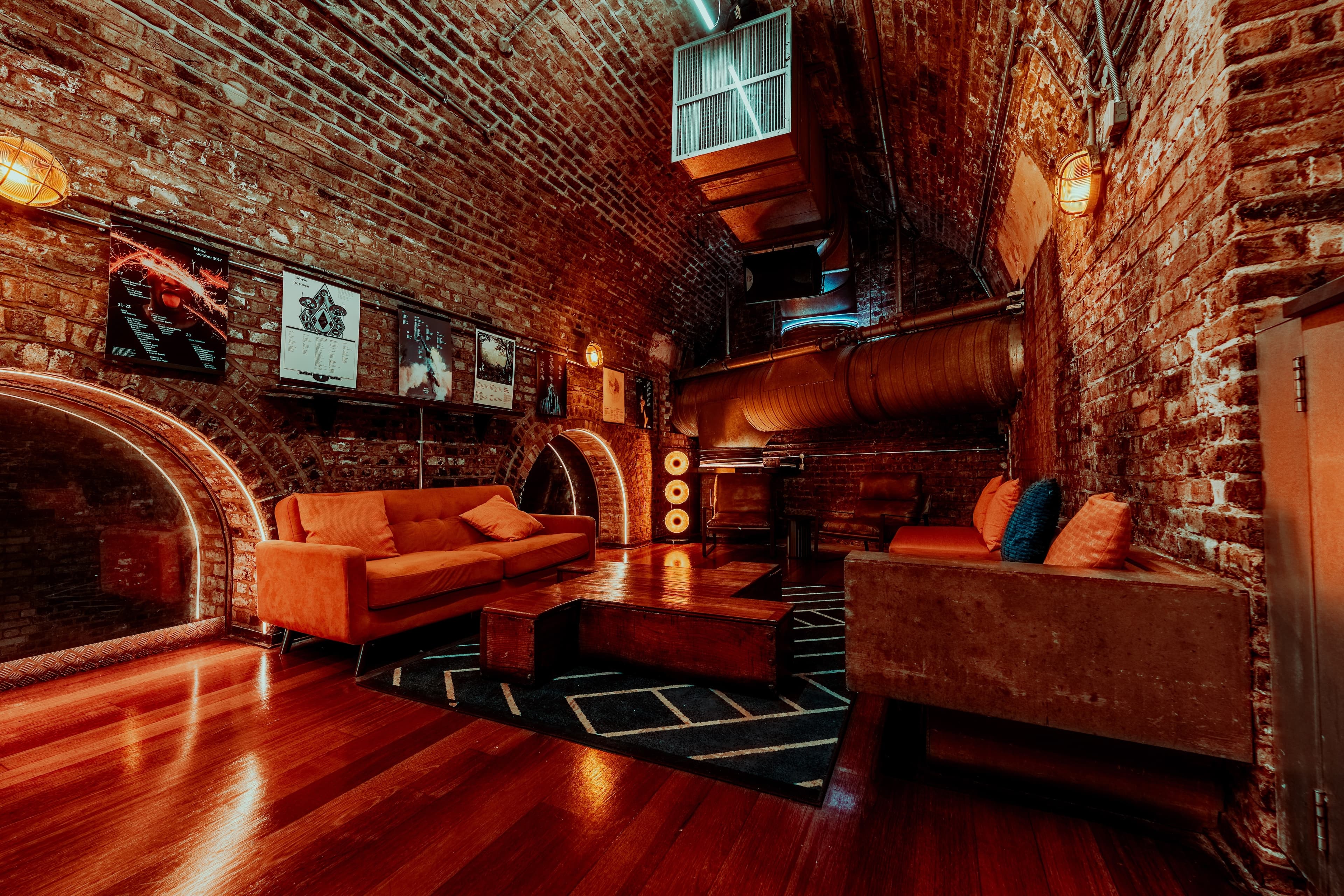 Room 1 + Mezzanine, Fabric photo #1