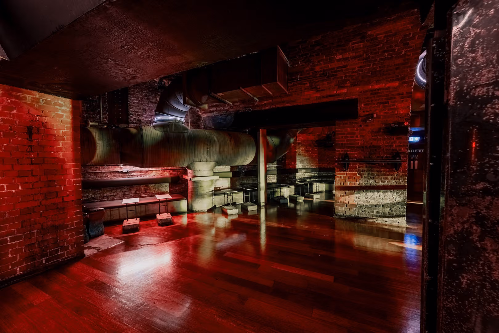 Room 1 + Mezzanine, Fabric photo #18