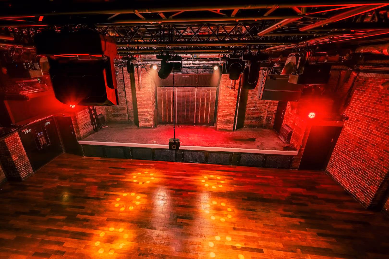 Room 1 + Mezzanine, Fabric photo #12