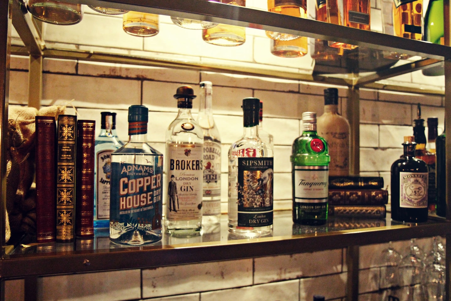 Photo of The Lion Houndsditch, Main Bar