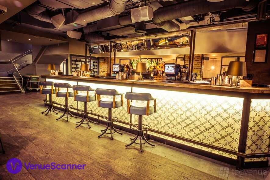 Cocktail Lounge, Forge photo #2