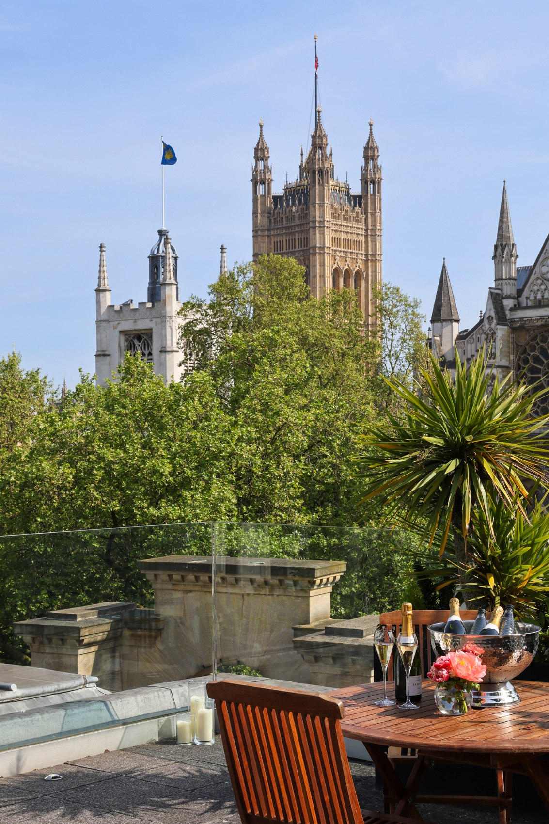 Photo of Surveyors House RICS Westminster, Terrace