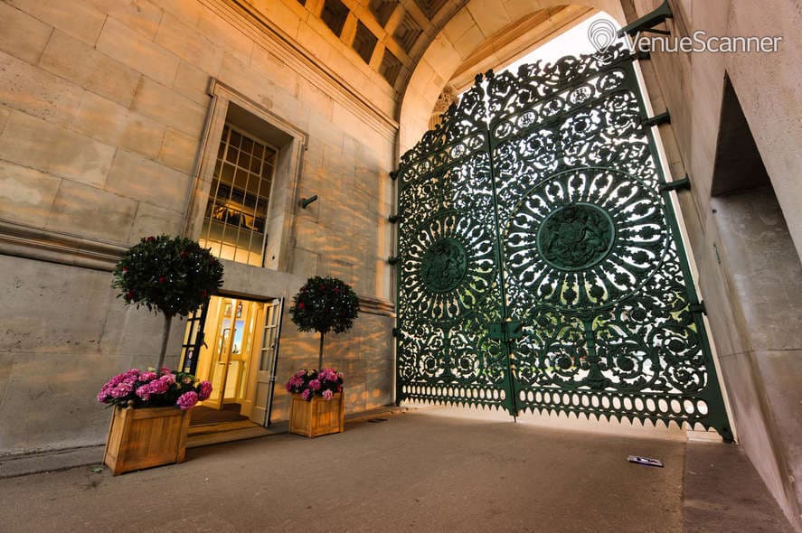 Quadriga Galleries, Wellington Arch photo #1