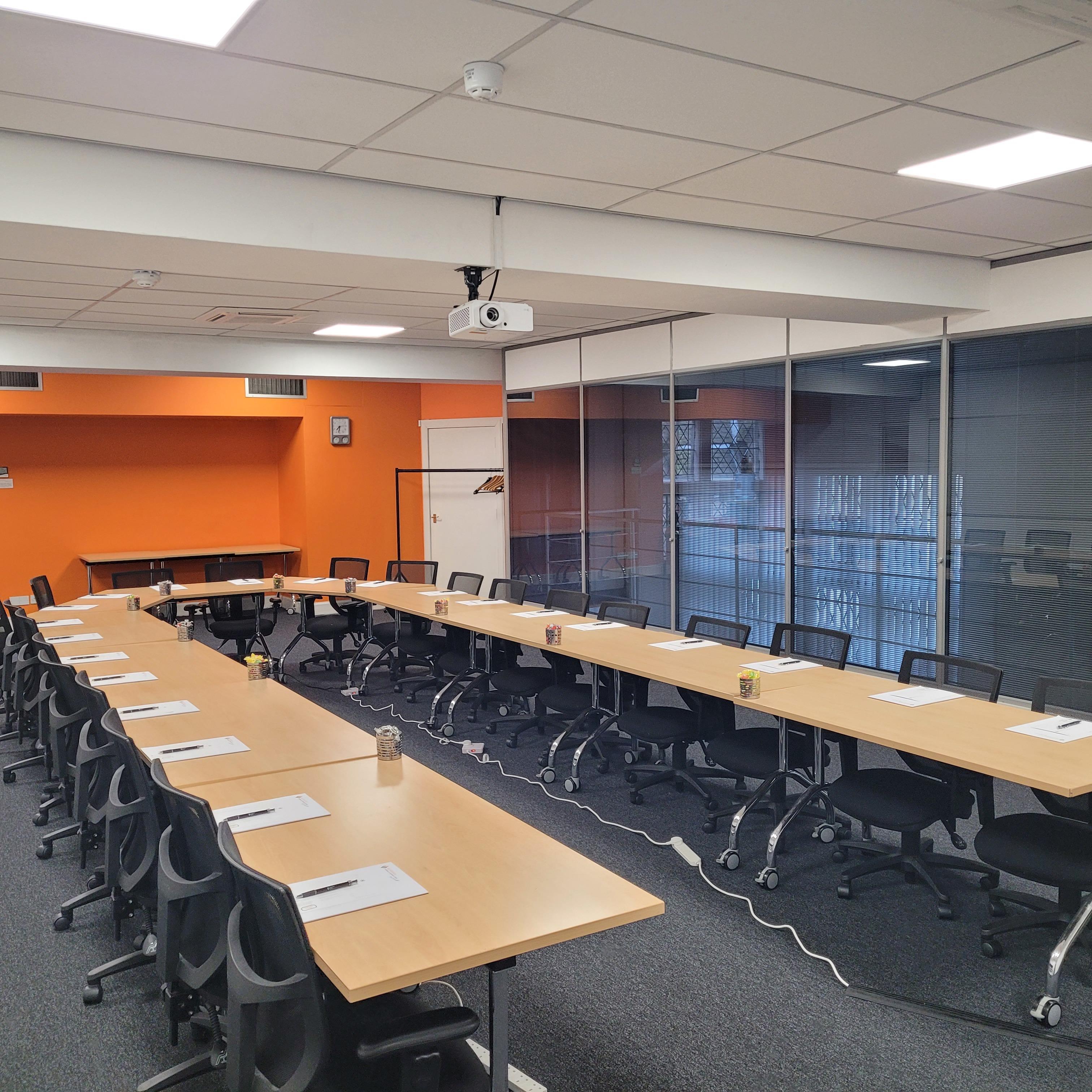 Edinburgh Training And Conference Venue, Hybrid Meeting Space photo #3