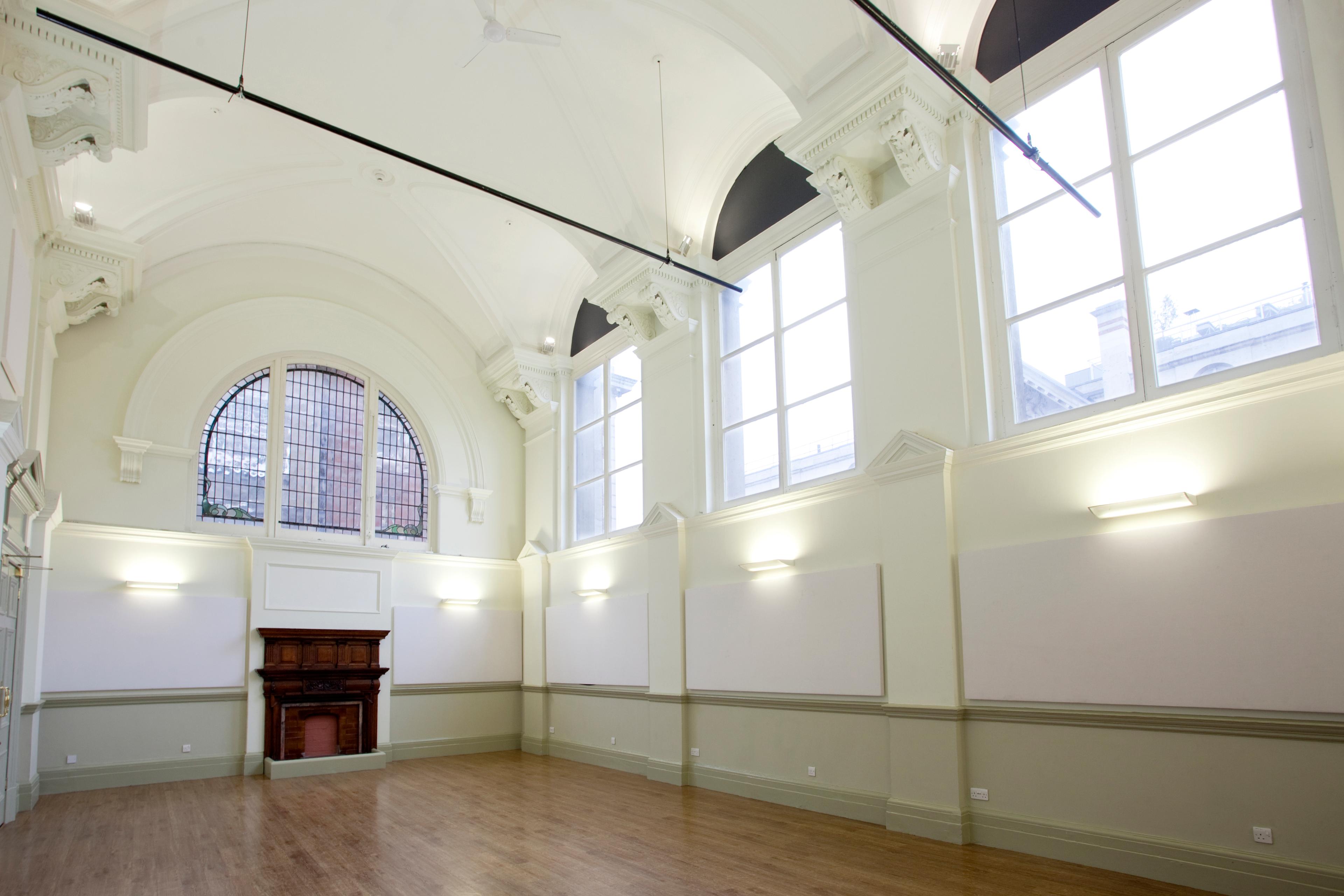 Shoreditch Town Hall, Large Commitee Room photo #1
