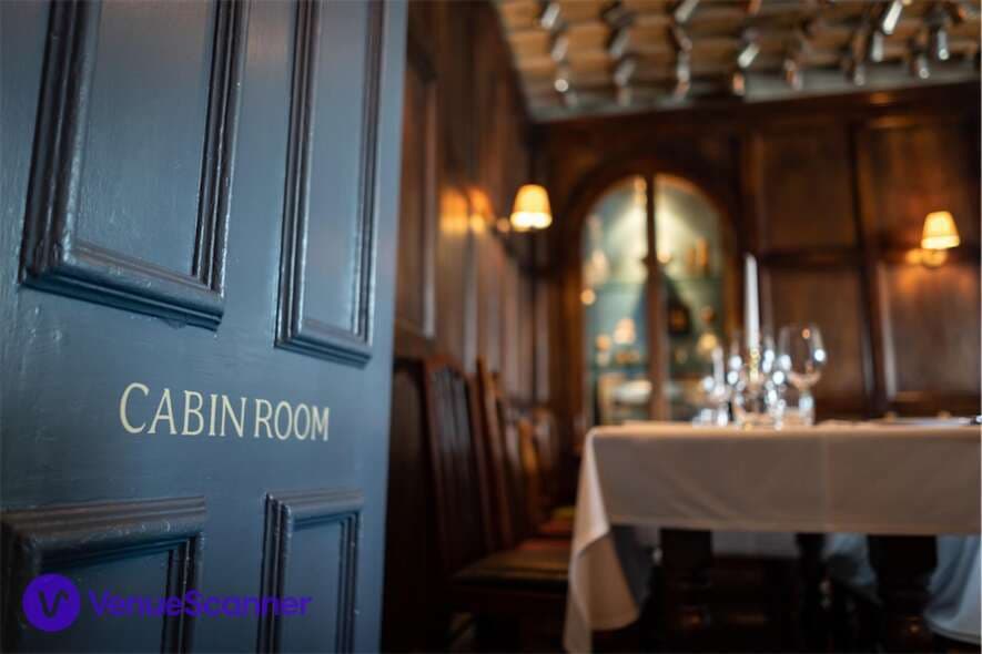 The Cabin Room, The Gun photo #2