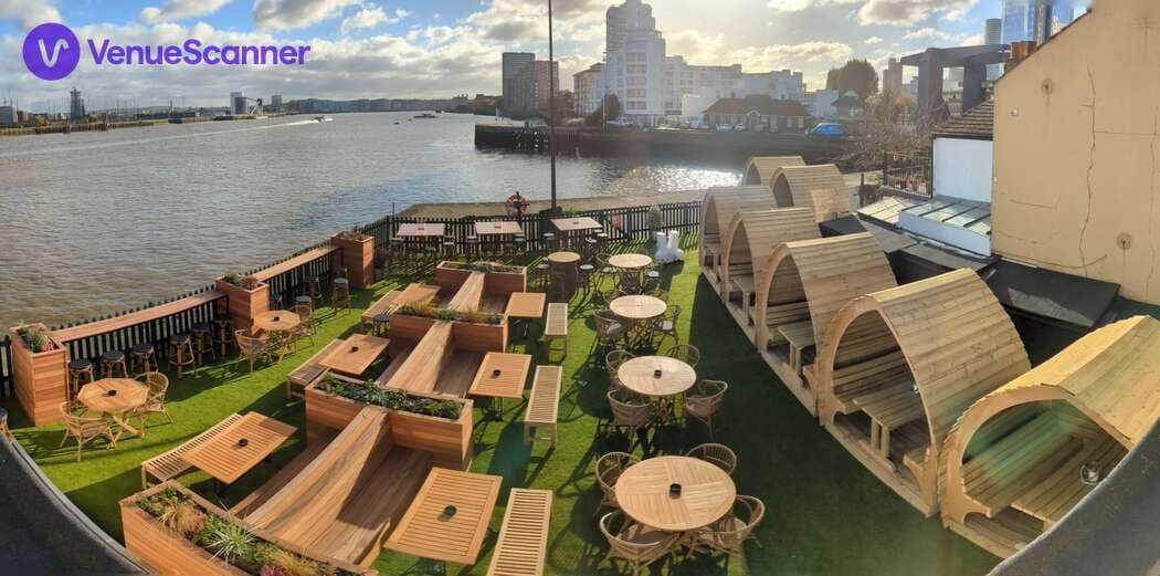 Riverside Garden, The Gun photo #2