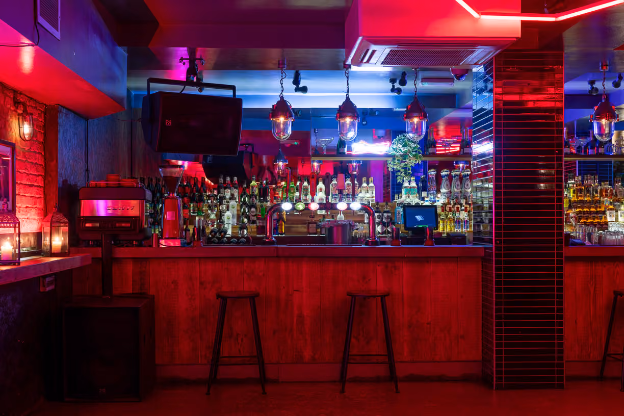Bar / Nightclub For Exclusive Hire, Louie's photo #2