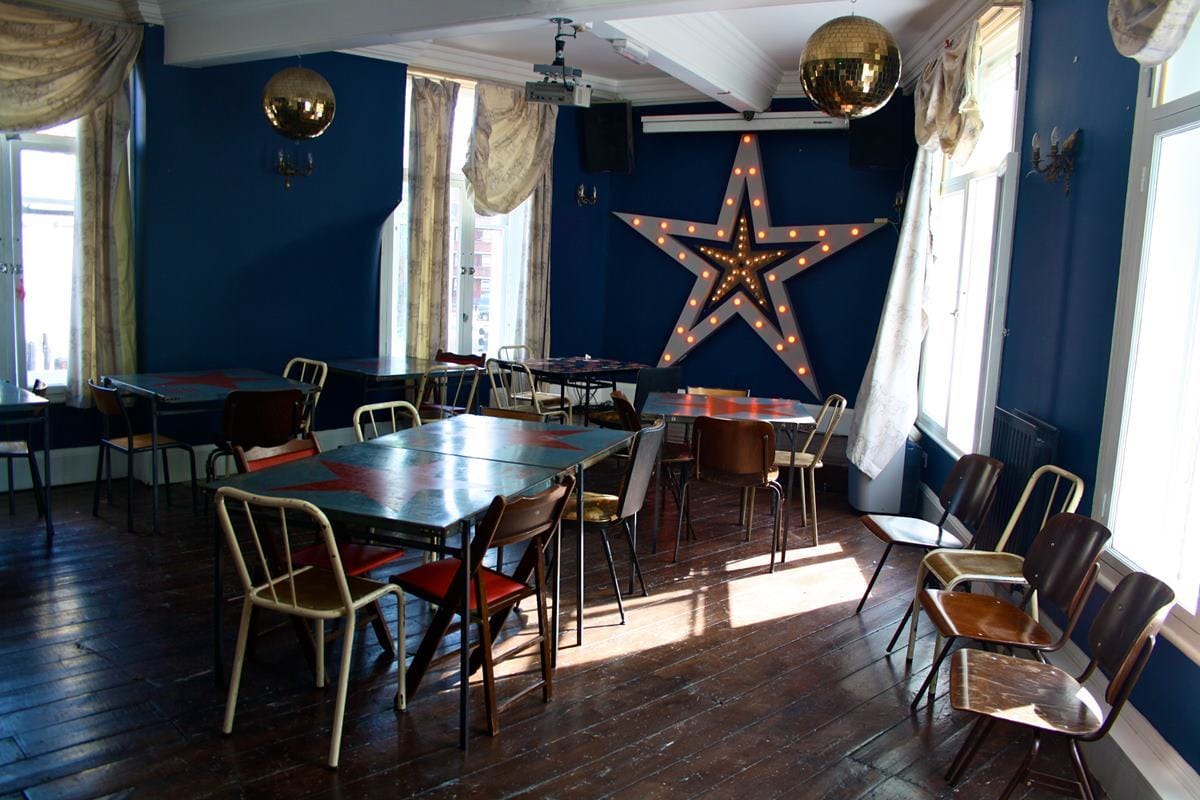 Photo of Star By Hackney Downs
