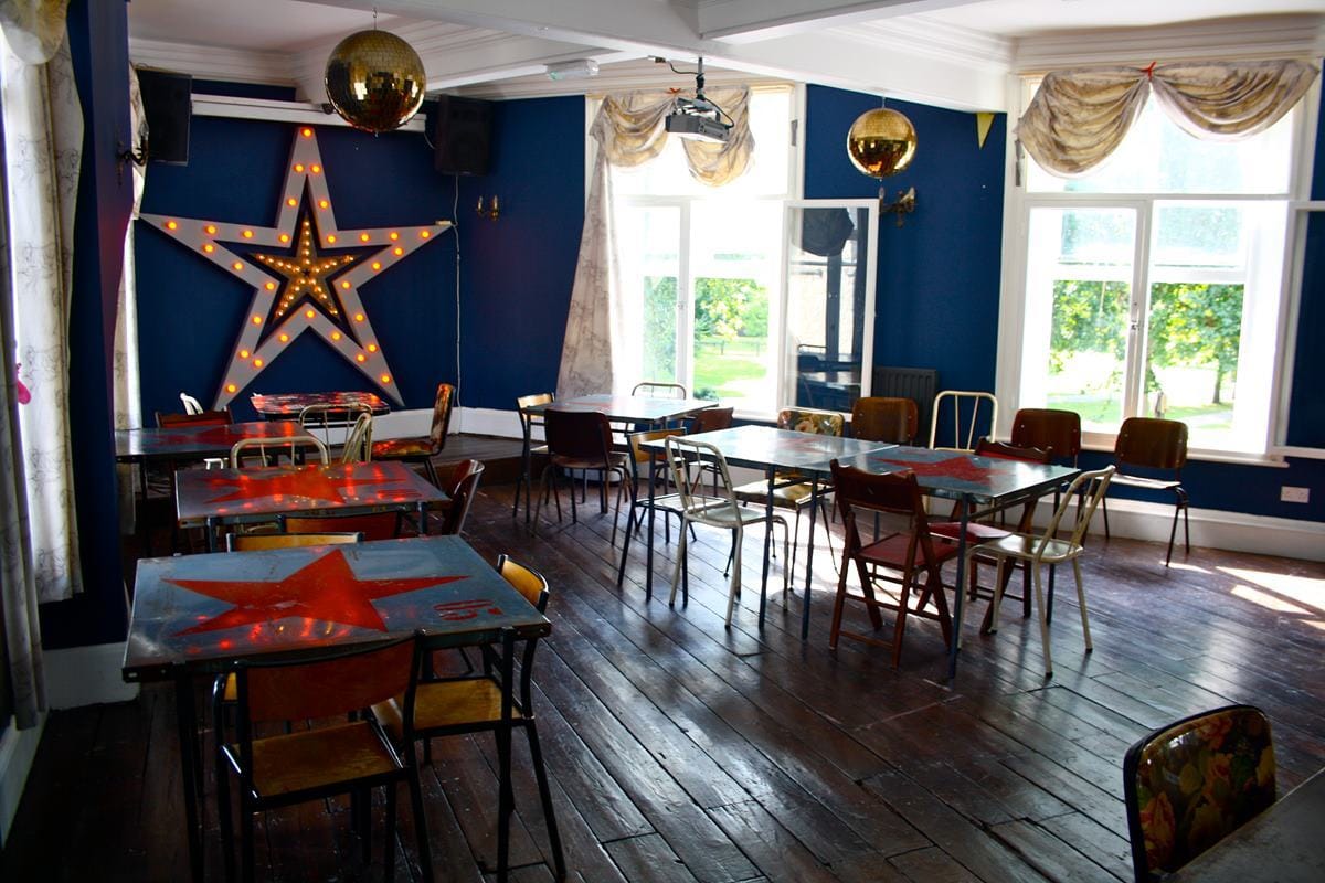 Photo of Star By Hackney Downs