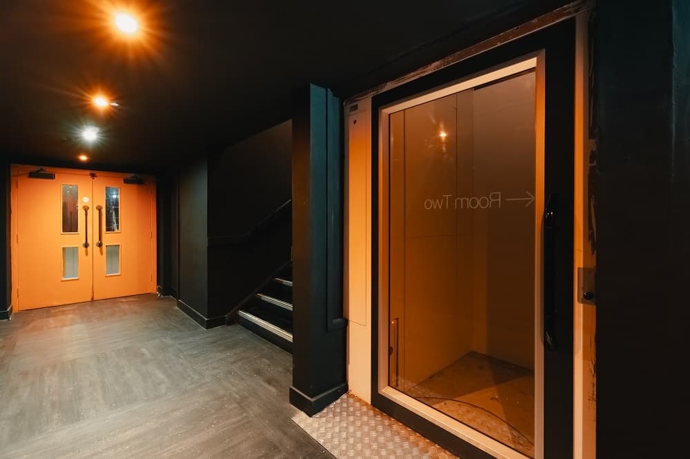 Room 1, Amber's Club photo #29