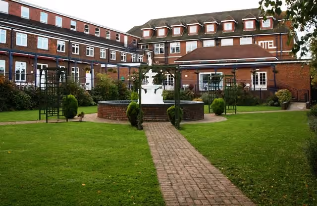 Belmont, Thurrock Hotel photo #7