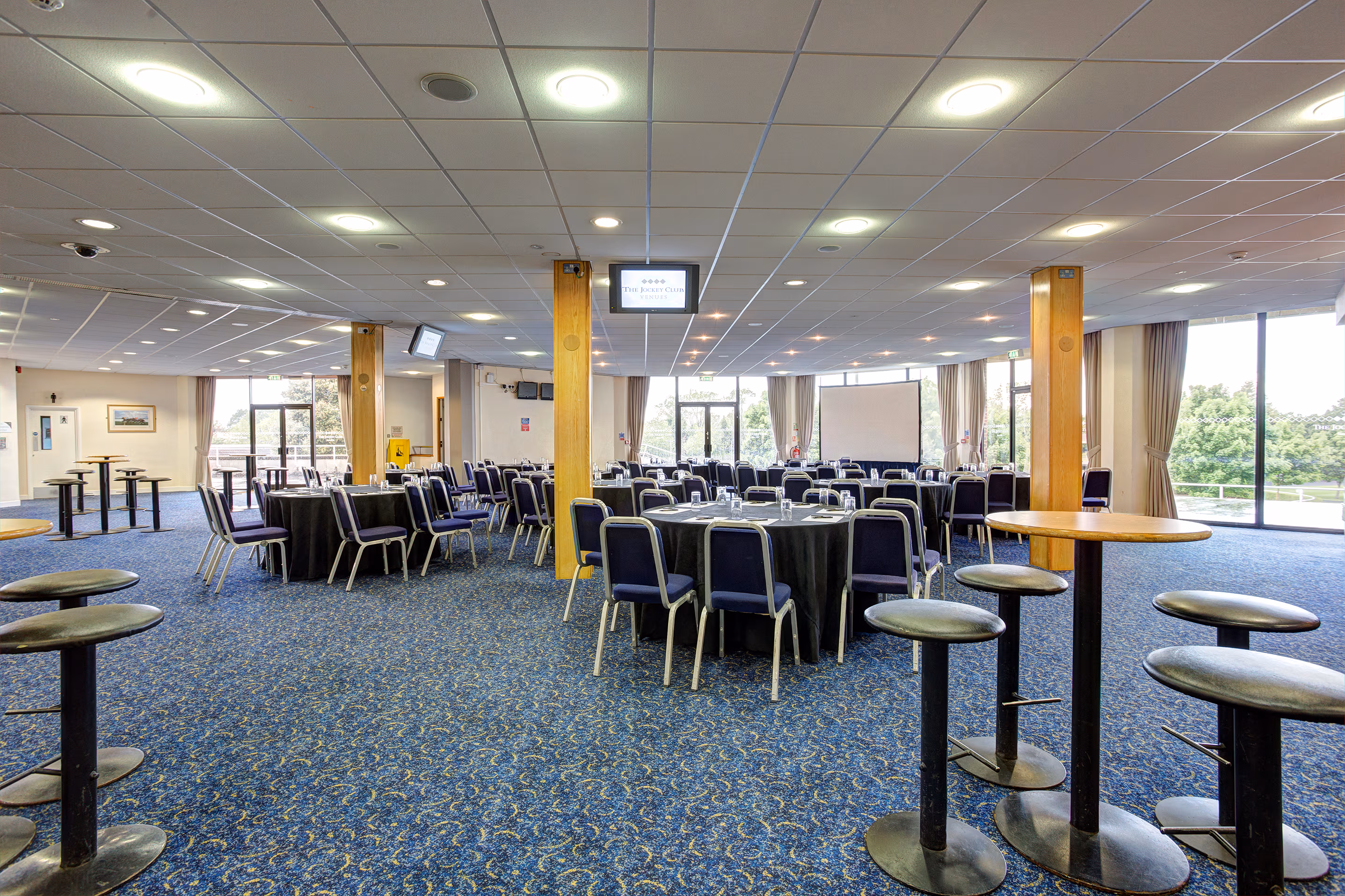 Photo of Kempton Park Racecourse, The Clubhouse