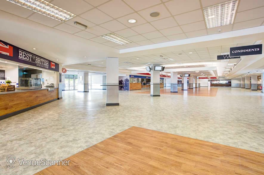 Exhibition Hall, Kempton Park Racecourse photo #3