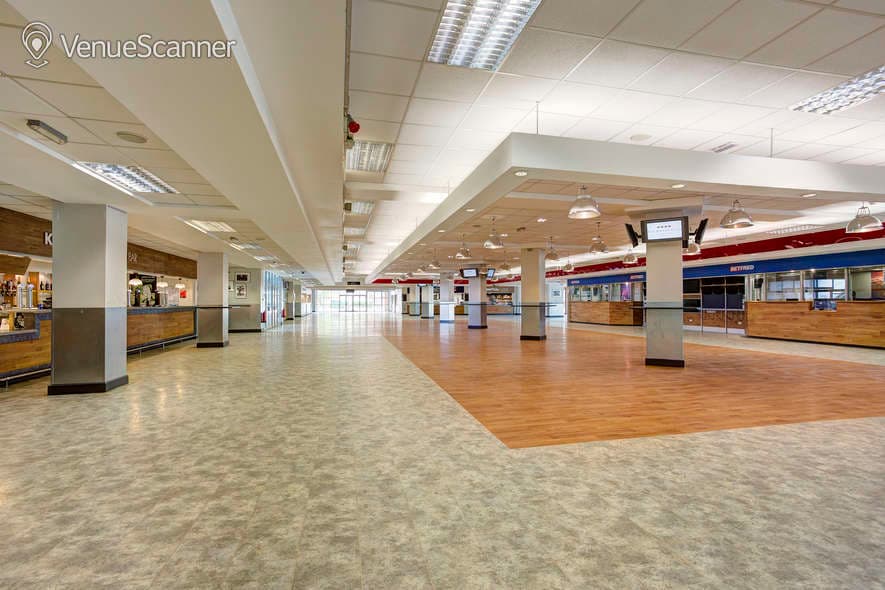 Exhibition Hall, Kempton Park Racecourse photo #1