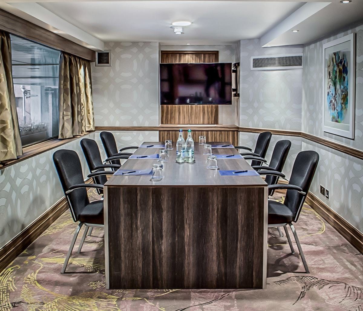 Photo of Hilton London Kensington, Boardroom 2