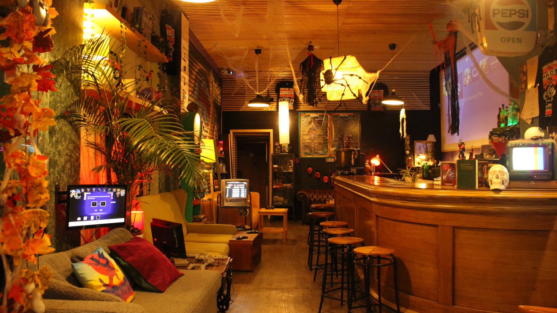 Zombie Retro Bar, Zombie Games Cafe & Bar photo #14