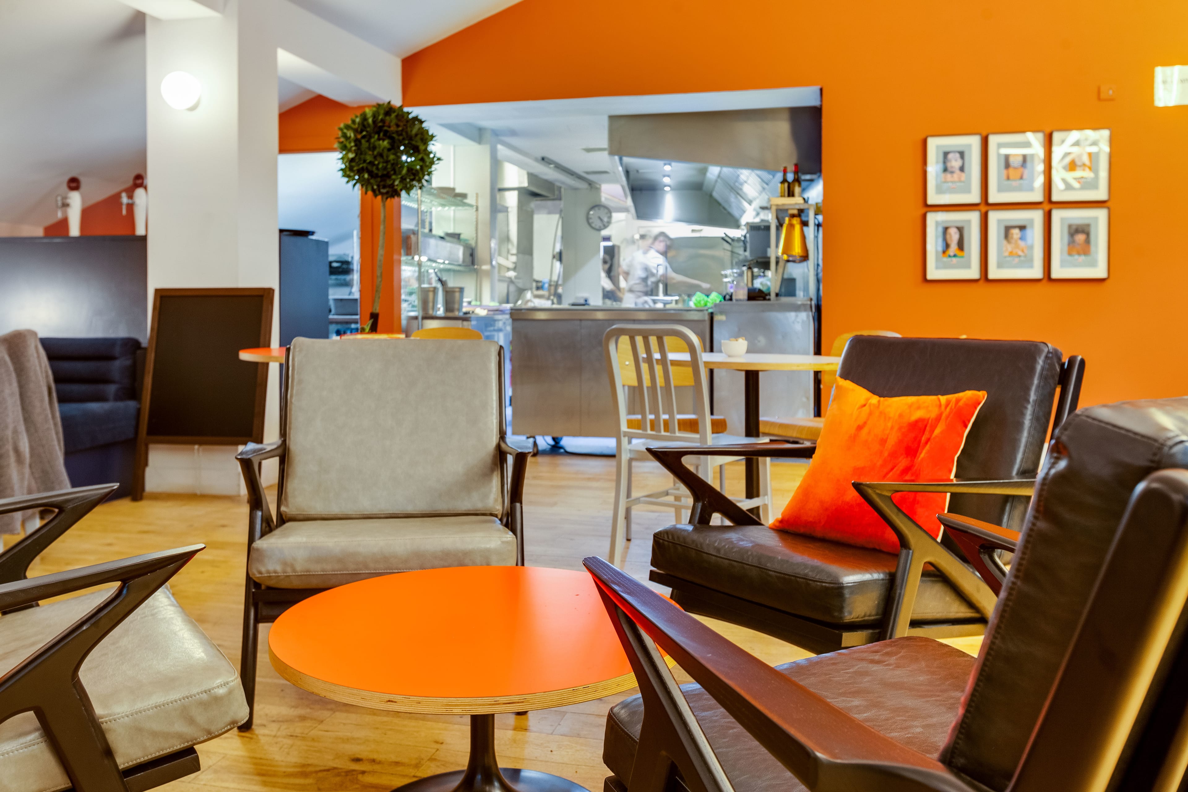Photo of EartH (Evolutionary Arts Hackney), EartH Bar + Kitchen