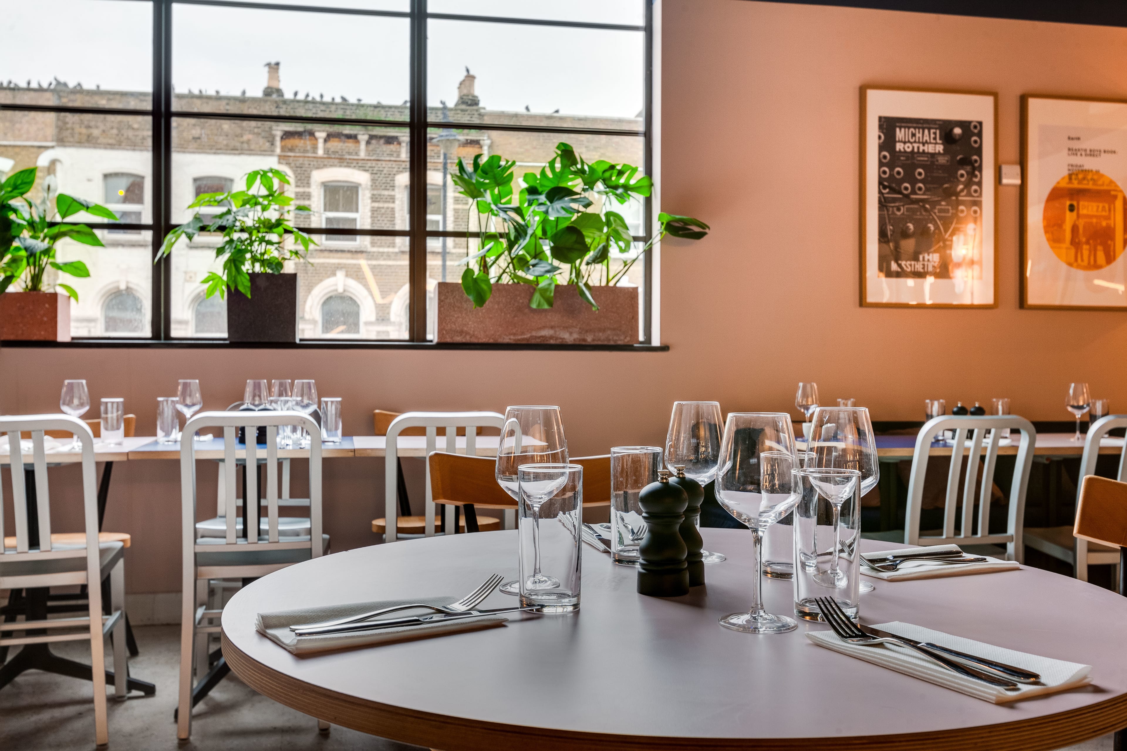 Photo of EartH (Evolutionary Arts Hackney), EartH Bar + Kitchen