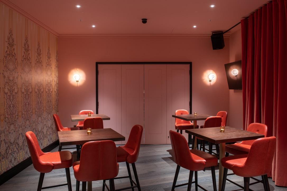 Photo of Puttshack Bank, Rose Private Room