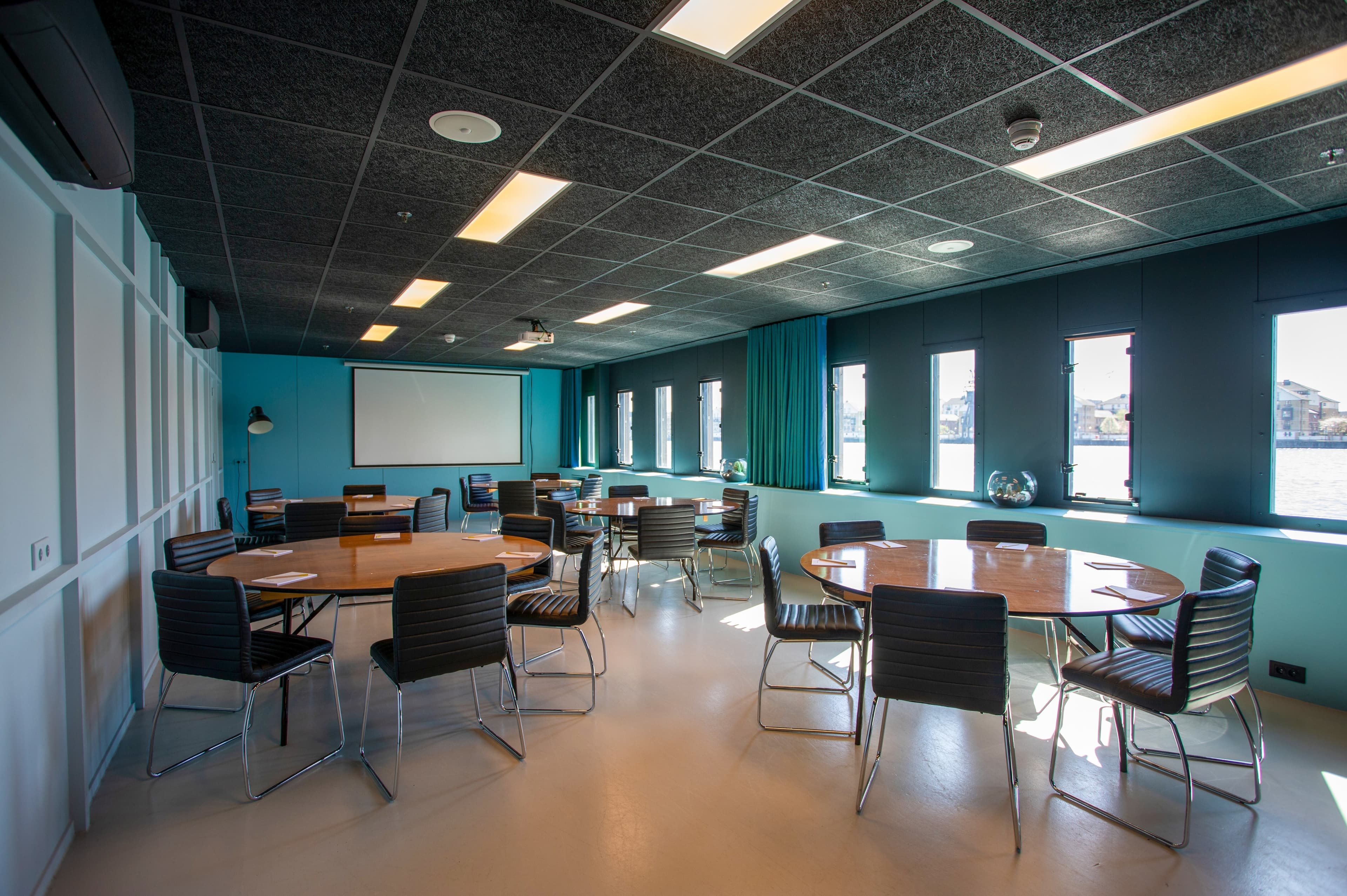 Sky Blue Room, The Good Hotel London photo #3