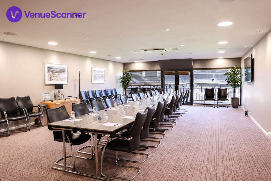 Stadium Mk, Analysis photo #3