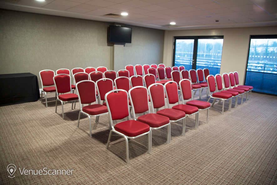 Voyager, Stadium Mk photo #1