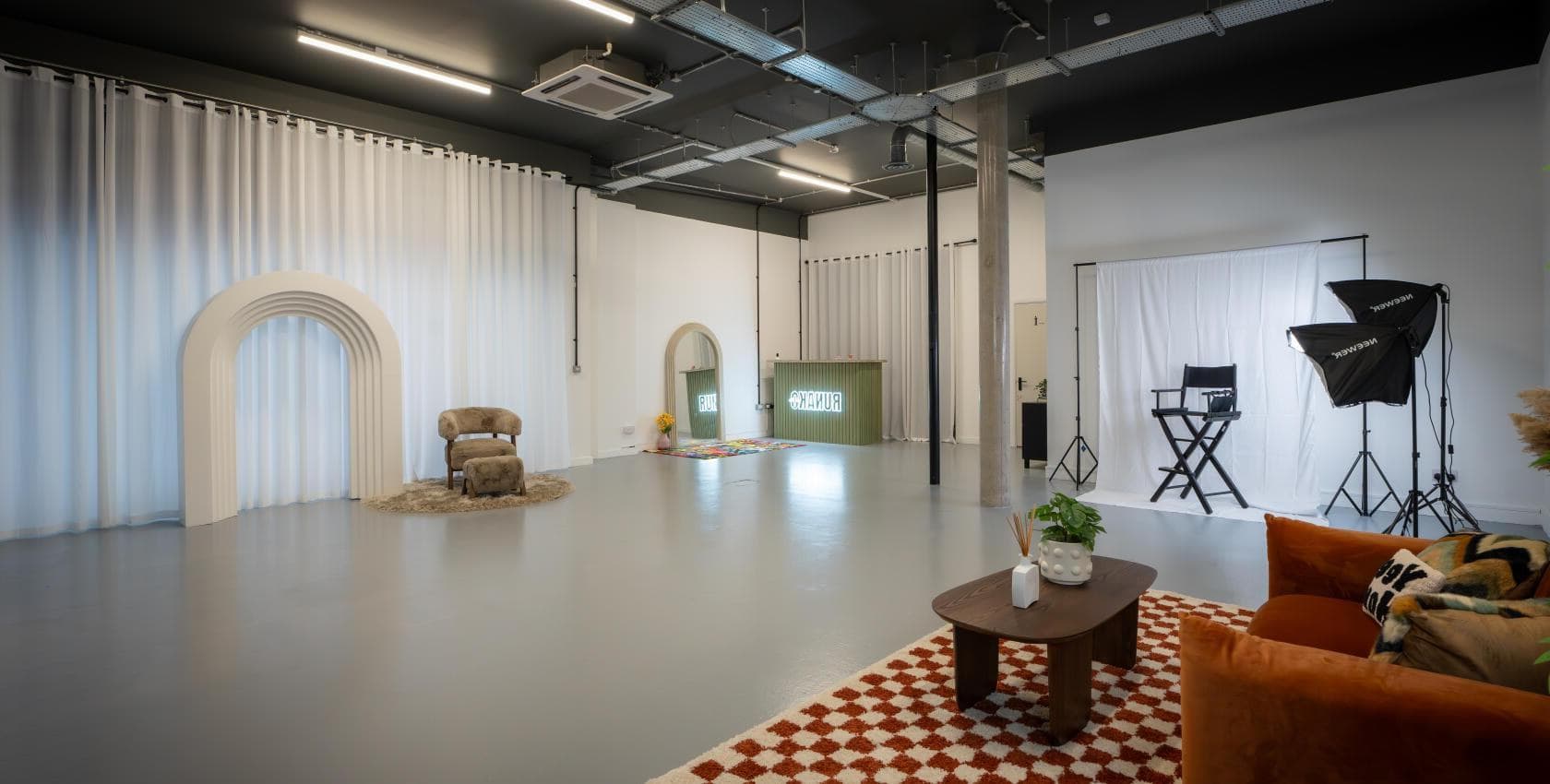 Entire Studio, Runako Studio photo #1