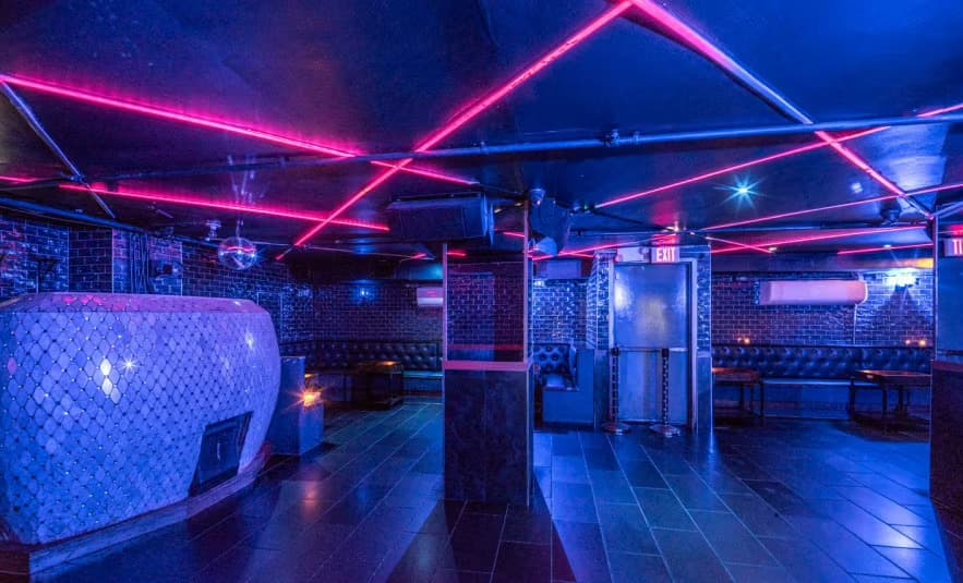 Hotel Chantelle, Bonbonniere (Lower Level) photo #2