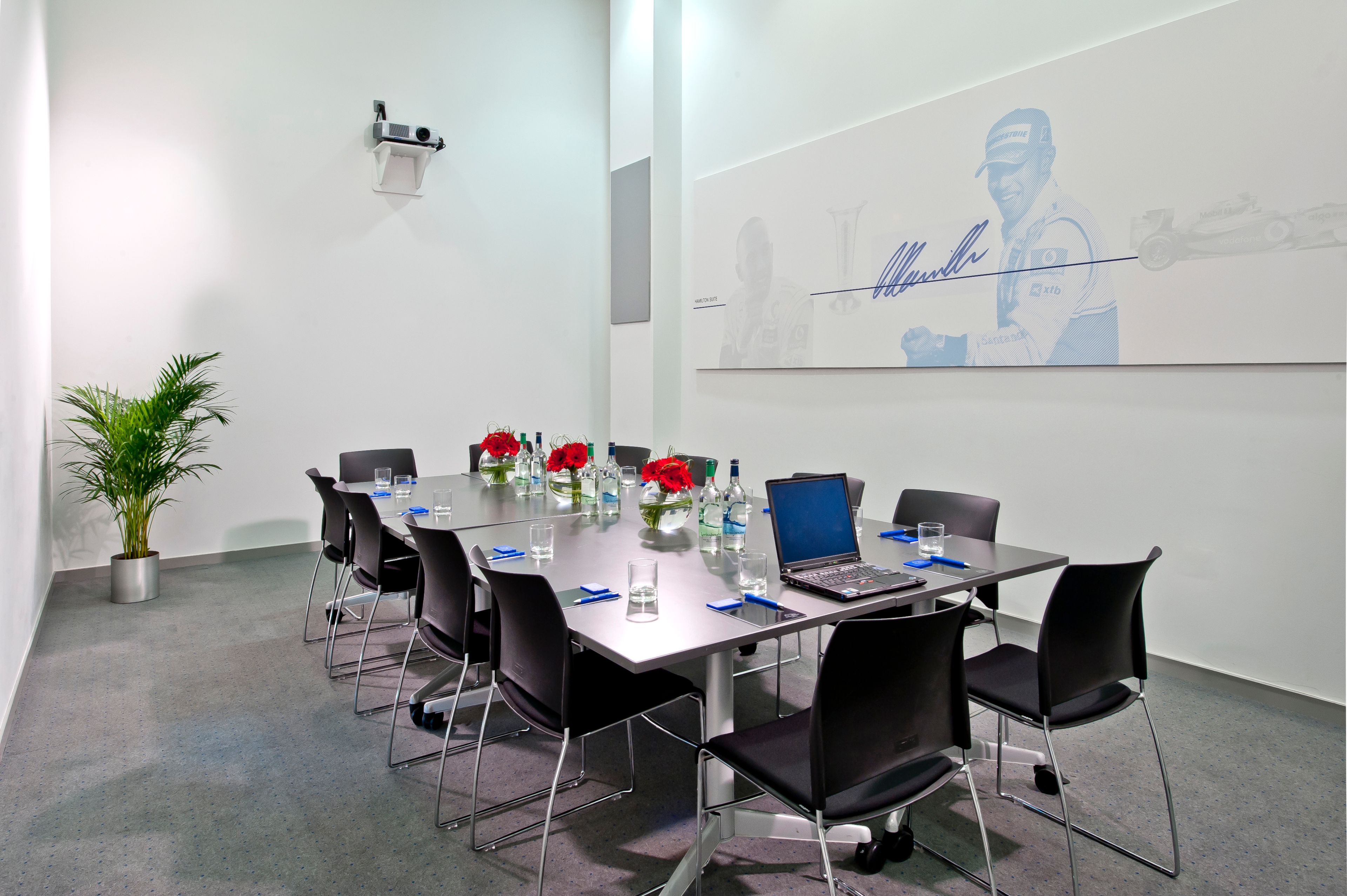 Photo of Mercedes - Benz World, Hamilton Suite