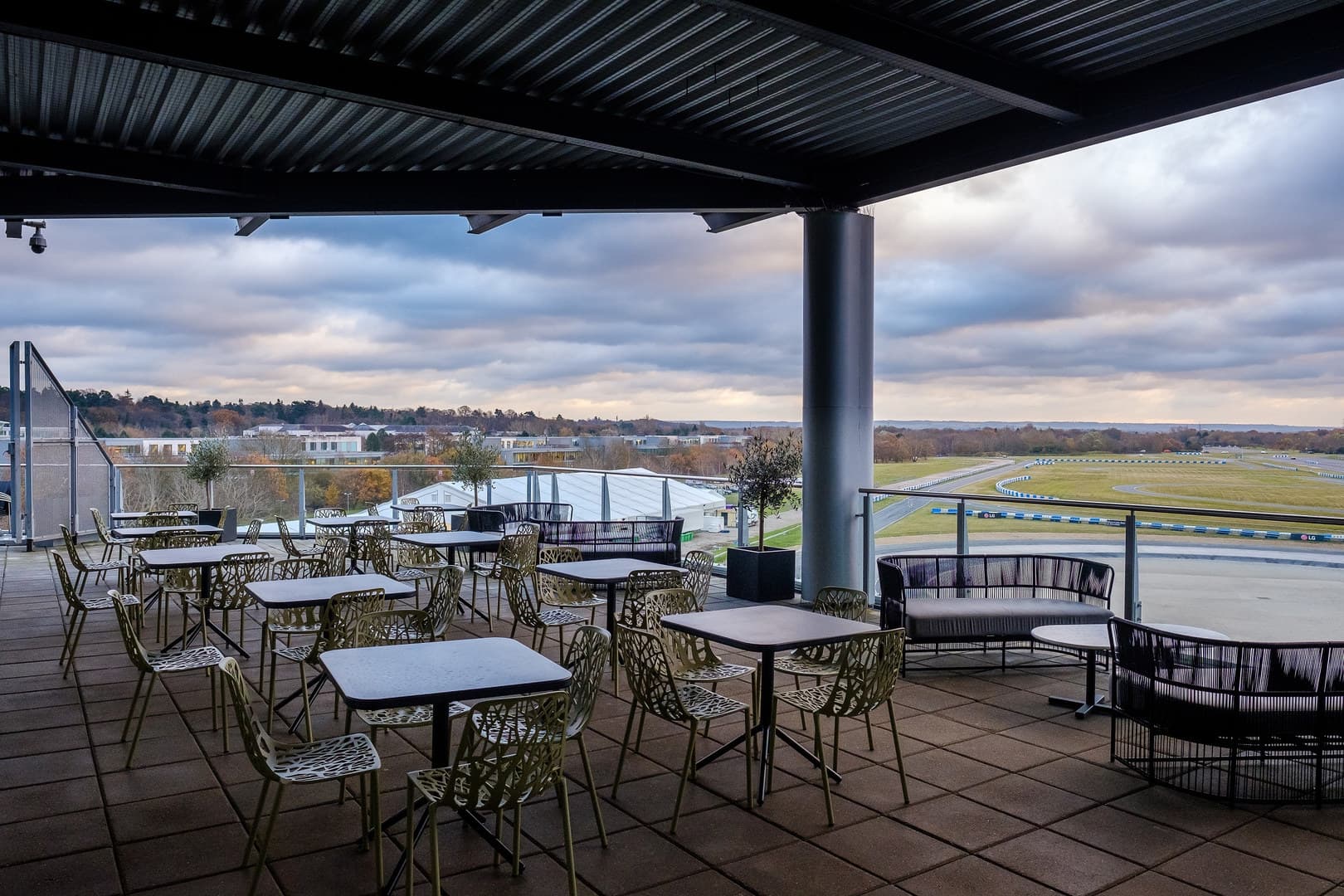 Eq Restaurant, Mercedes - Benz World photo #2