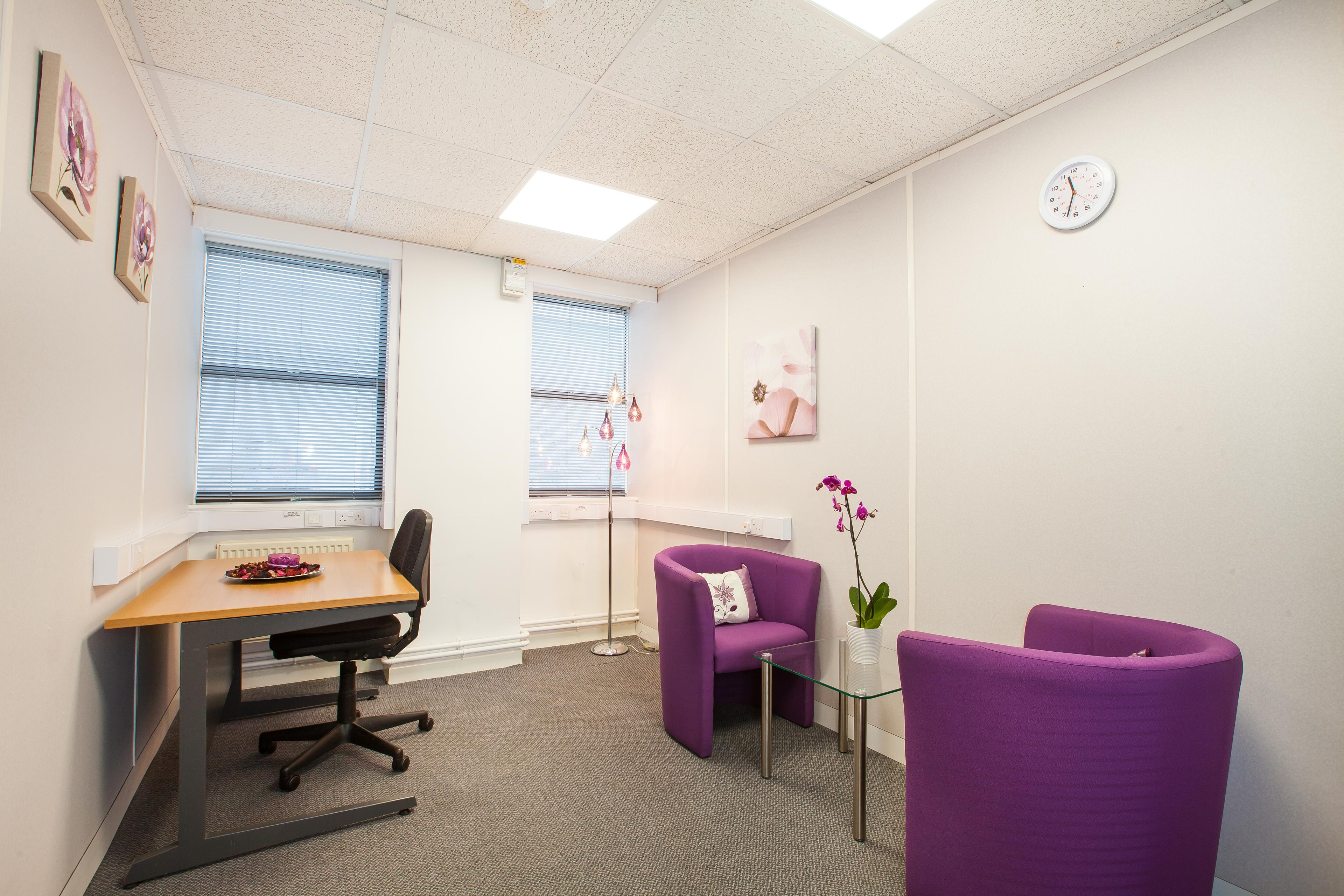 Small Meeting/counselling Room, The Hub Business Centre Ipswich Ltd photo #1