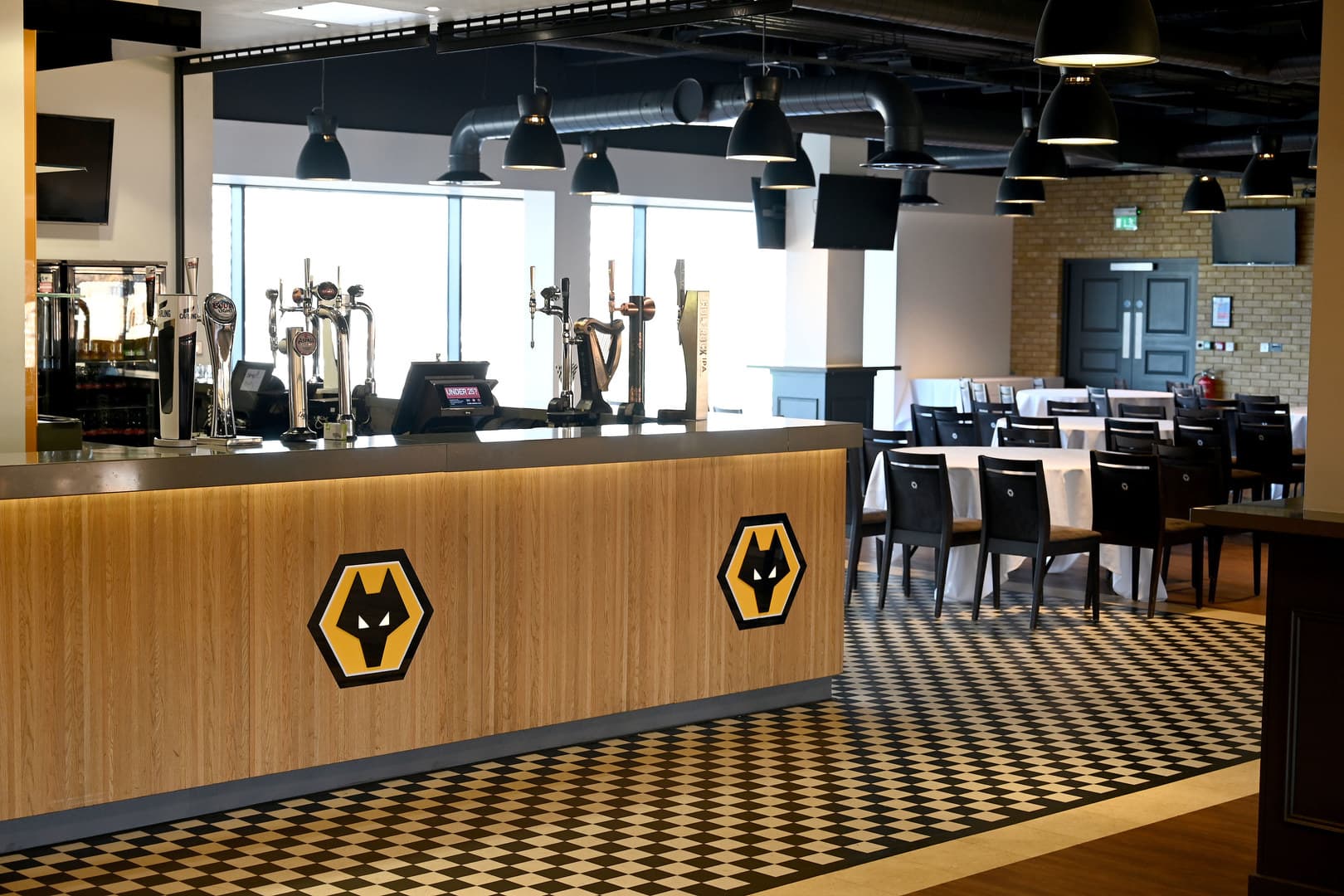 Wv1 Restaurant, Molineux Stadium photo #1