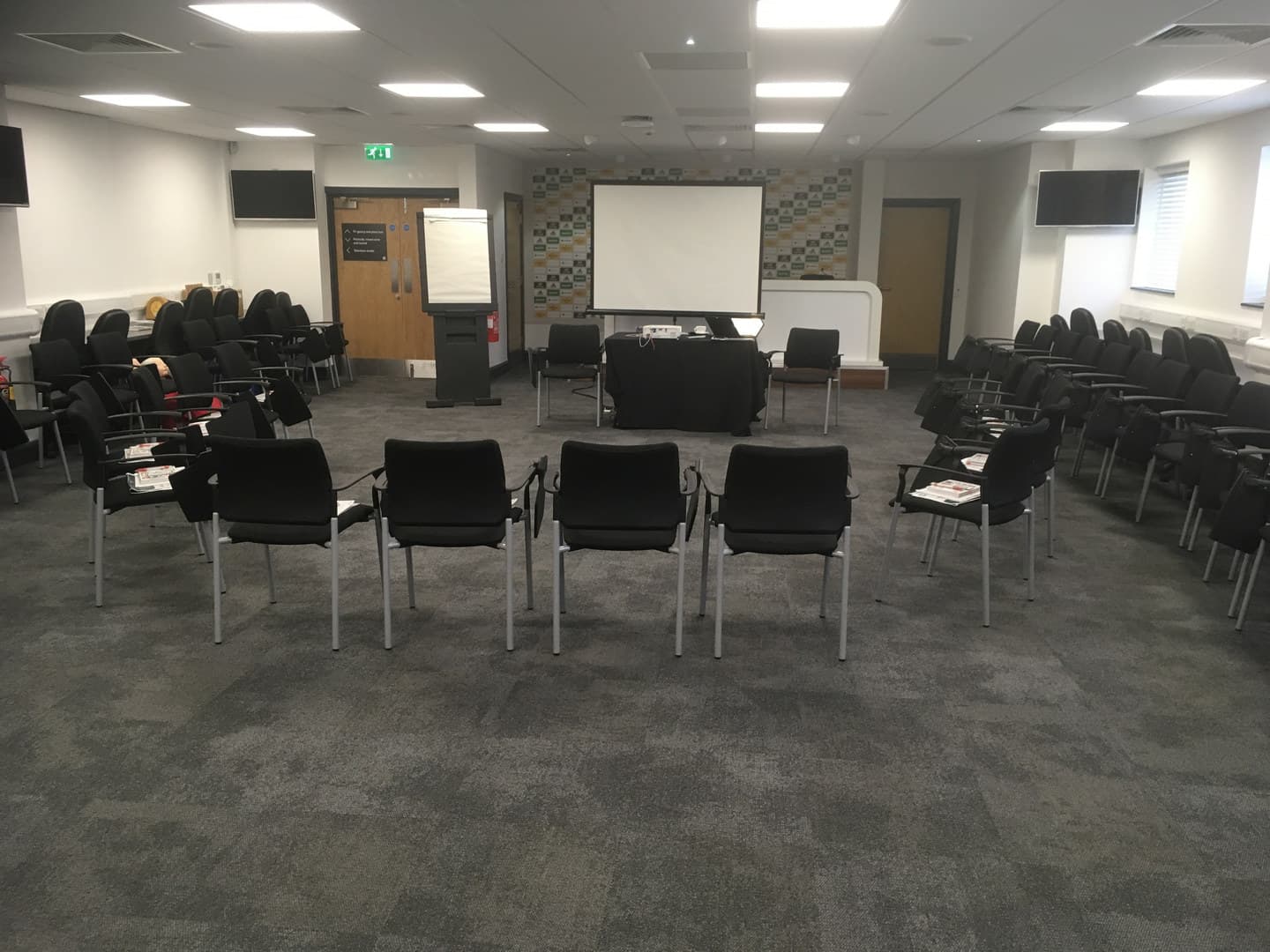 Media Suite, Molineux Stadium photo #2