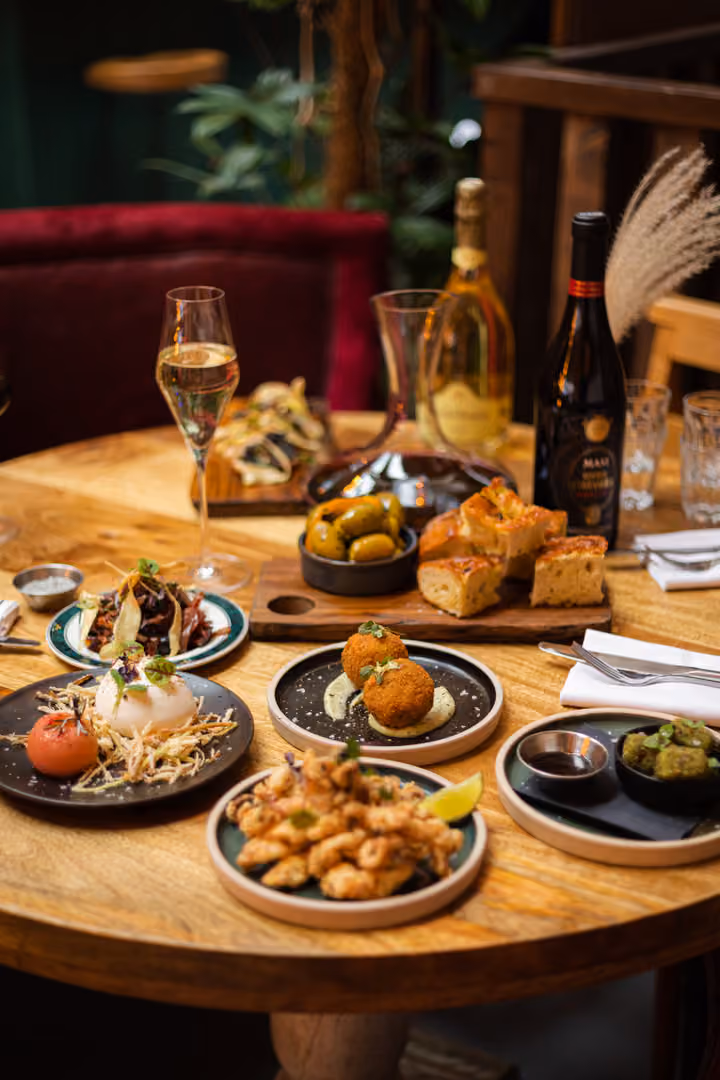 Sunset Lounge, OSTERIA MBARE Clapham photo #8