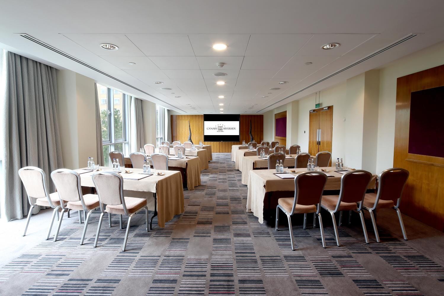 Photo of Canary Riverside Plaza London, Vignette Collection, River Room