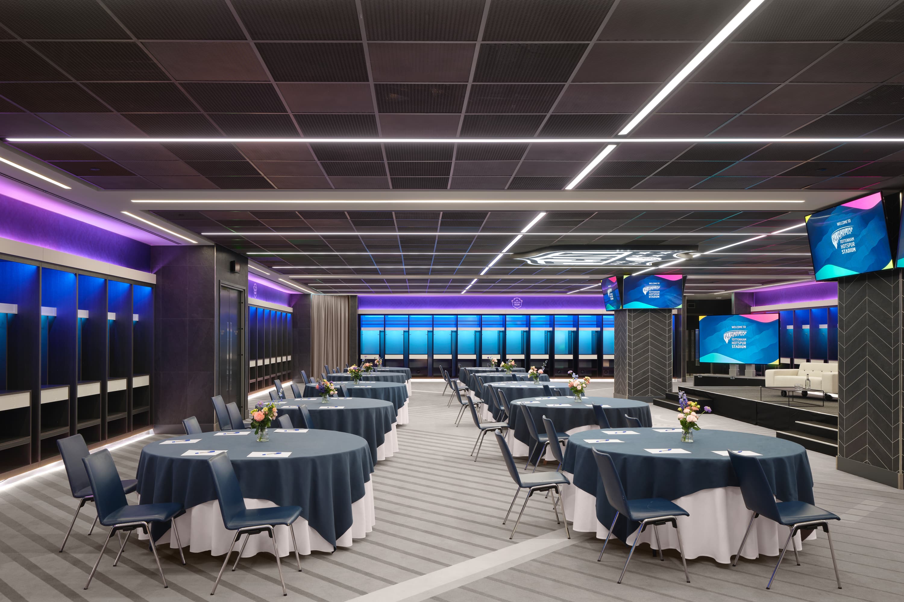 Tottenham Hotspur Stadium, NFL Home Locker Room photo #2