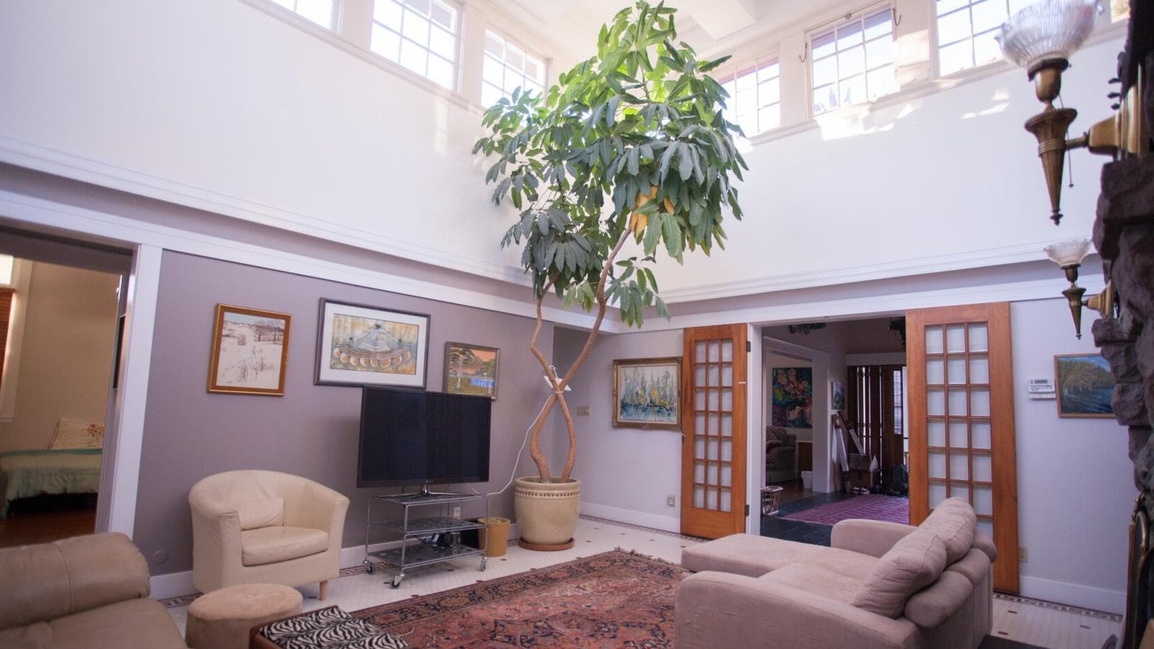 Mansion, Winsor House photo #1