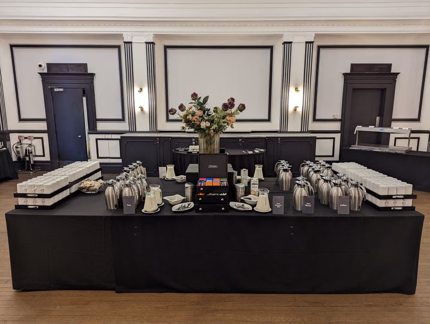 The Queens Ballroom, The Queens photo #13